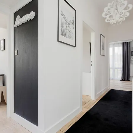 Beautiful & Modern Near The Center By Renters Appartement