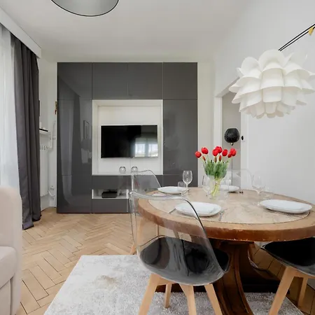 Beautiful & Modern Near The Center By Renters Appartement *