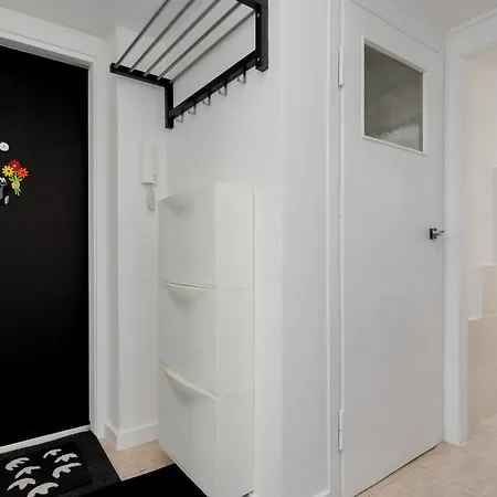 דירה Beautiful & Modern Near The Center By Renters