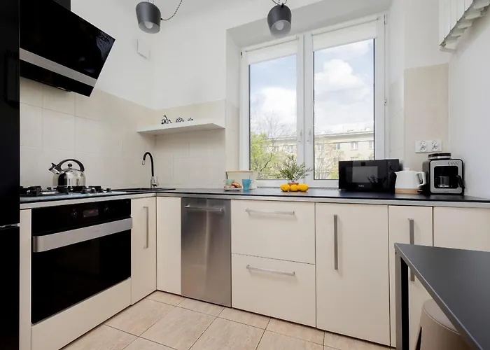 Beautiful & Modern Near The Center By Renters *