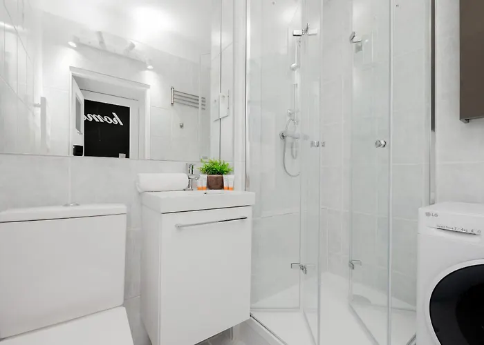 Apartament Beautiful & Modern Near The Center By Renters *