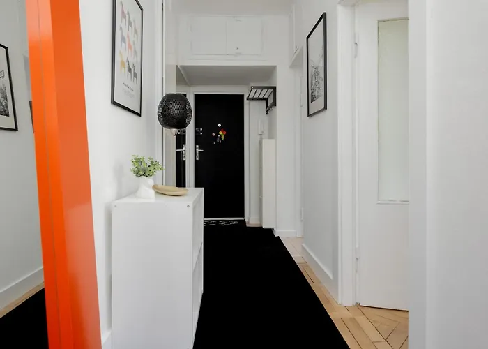 Beautiful & Modern Near The Center By Renters Warszawa