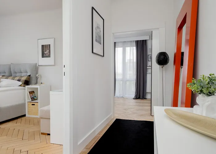 Apartament Beautiful & Modern Near The Center By Renters Warszawa