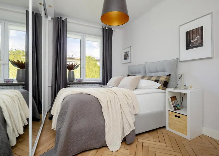 Apartament Beautiful & Modern Near The Center By Renters Warszawa