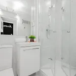 Apartman Beautiful & Modern Near The Center By Renters *