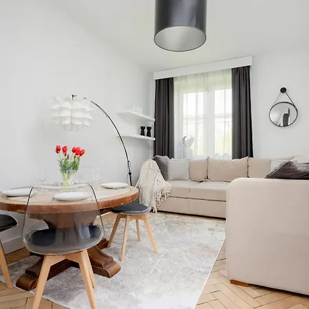 Beautiful & Modern Near The Center By Renters Apartment Warschau